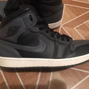 Air Jordan 1's